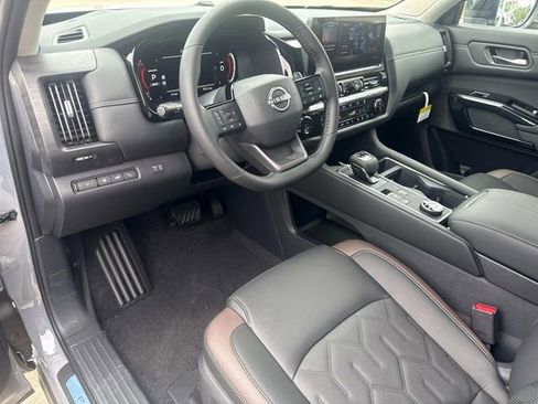 New 2026 Nissan Pathfinder Platinum AWD/4WD image 20