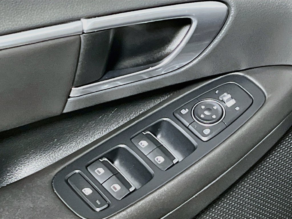Used 2023 Hyundai Sonata SEL w/ Convenience Package FWD image 16
