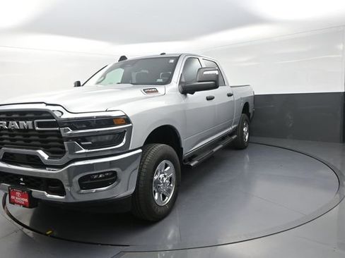 Used 2026 RAM 2500 Tradesman AWD/4WD image 44