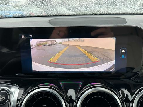 Used 2026 Mercedes-Benz GLB 250 4MATIC image 28