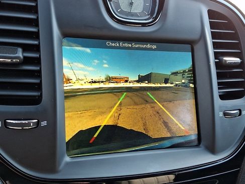 Used 2019 Chrysler 300 S image 16