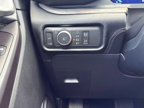 Used 2020 Ford Explorer Platinum AWD/4WD image 20
