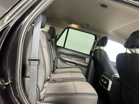 Used 2024 Ford Expedition XLT image 19
