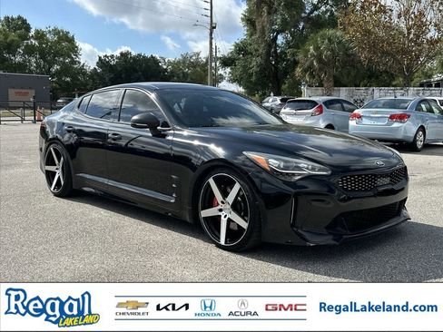 Used 2018 Kia Stinger GT1 image 1