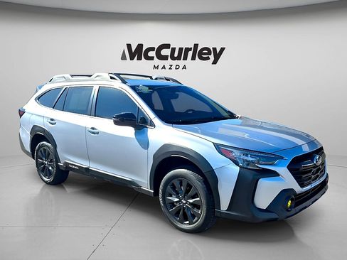 Used 2024 Subaru Outback Onyx Edition AWD/4WD image 3