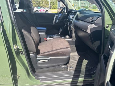 Used 2021 Toyota 4Runner Trail Special Edition AWD/4WD image 32