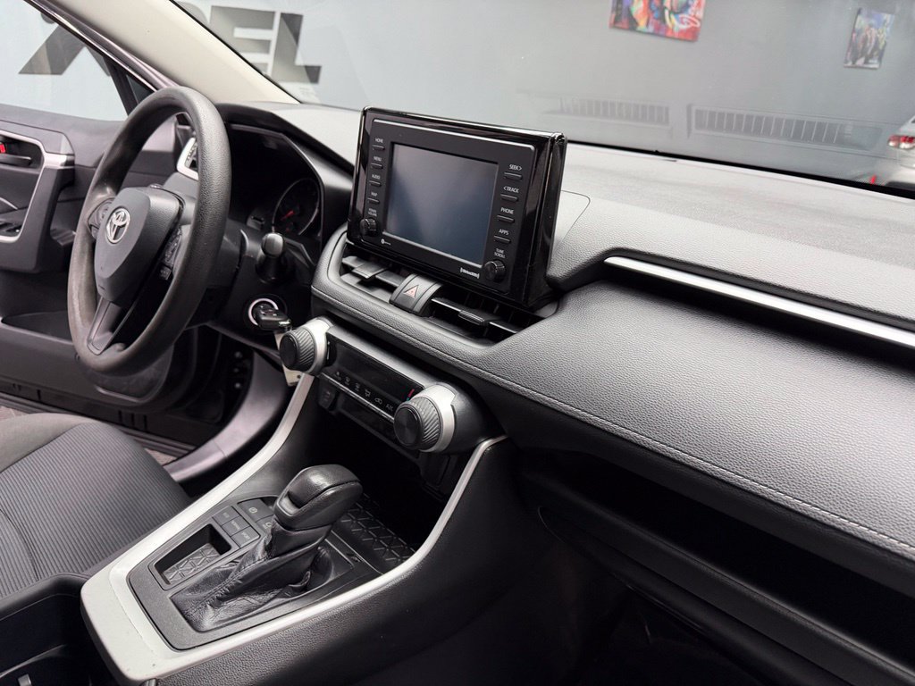 Used 2022 Toyota RAV4 LE FWD image 47