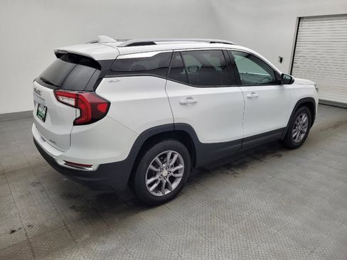 Used 2024 GMC Terrain SLT image 10