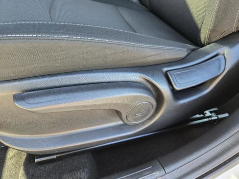 Used 2024 Kia Forte LXS w/ LXS Technology Package image 22