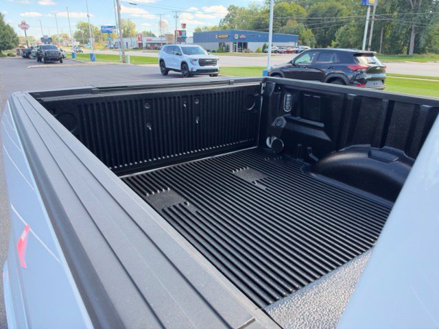 Used 2019 Ford F150 XLT w/ Equipment Group 302A Luxury AWD/4WD image 14