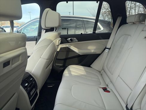 Used 2021 BMW X5 xDrive45e w/ M Sport Package image 5