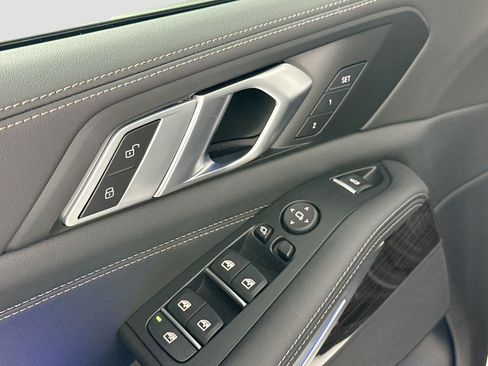 Certified 2025 BMW X5 xDrive40i w/ Parking Assistance Package image 18