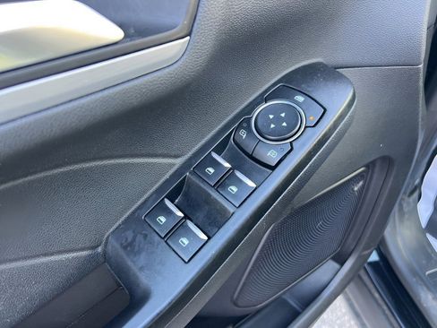 Used 2024 Ford Escape Platinum image 20