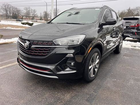 Used 2022 Buick Encore GX Preferred w/ Sport Touring Package image 8