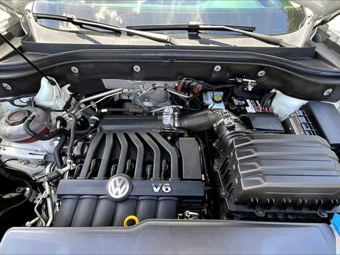 Used 2019 Volkswagen Atlas SEL Premium image 31