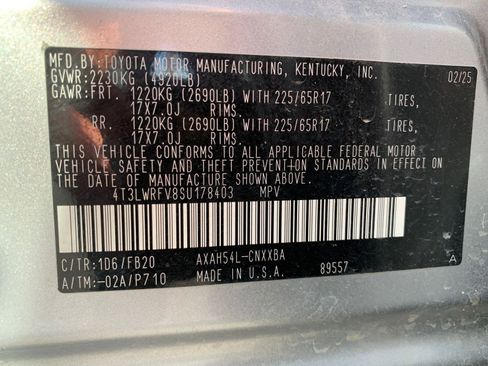 Used 2025 Toyota RAV4 LE image 28