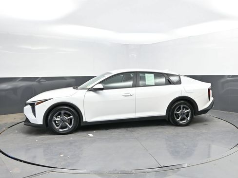 Used 2025 Kia K4 FWD image 5