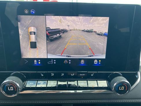 New 2025 Chevrolet Colorado LT w/ LT Convenience Package image 37