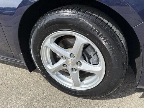 Used 2016 Chevrolet Malibu LS image 13