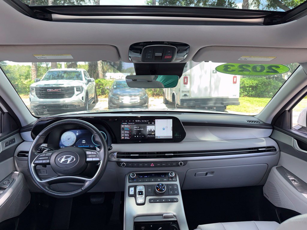 Used 2023 Hyundai Palisade SEL AWD/4WD image 16