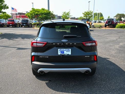 Used 2023 Ford Escape Active w/ Tech Pack #2 AWD/4WD image 6