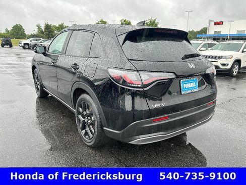 Used 2025 Honda HR-V Sport image 4