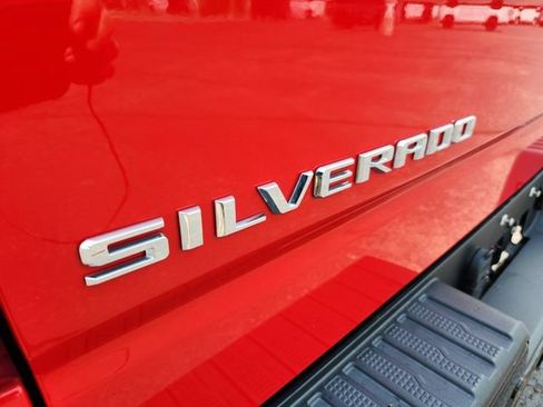 Used 2019 Chevrolet Silverado 1500 LT Trail Boss AWD/4WD image 23
