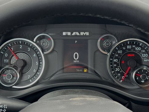 New 2025 RAM 1500 Big Horn AWD/4WD image 29