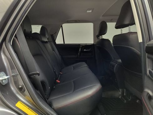 Used 2016 Toyota 4Runner Trail Premium AWD/4WD image 28