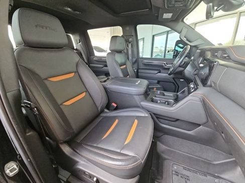 Used 2024 GMC Sierra 2500 AT4 w/ Technology Package AWD/4WD image 19
