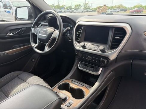 Used 2023 GMC Acadia SLE w/ Driver Convenience Package FWD image 18