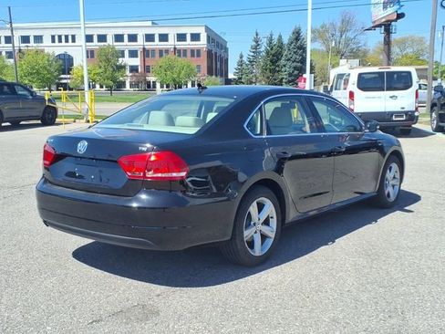 Used 2015 Volkswagen Passat 1.8T Limited Edition FWD image 5