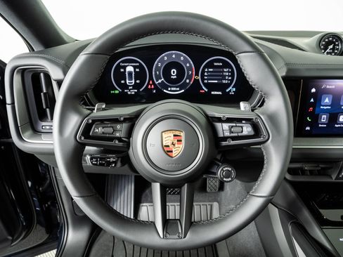New 2026 Porsche Cayenne Coupe AWD/4WD image 9