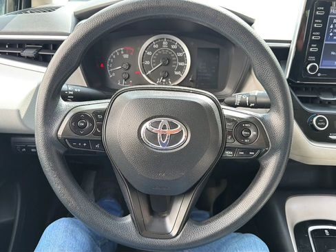 Used 2021 Toyota Corolla LE FWD image 10