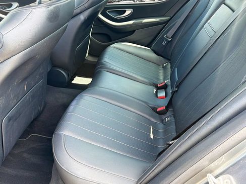 Used 2017 Mercedes-Benz E 300 4MATIC image 26