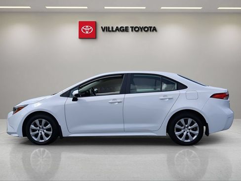 Certified 2026 Toyota Corolla LE FWD image 2