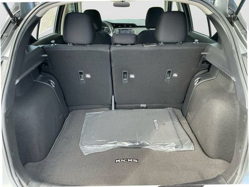 Used 2025 Nissan Kicks Play S FWD image 17
