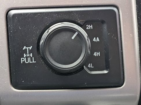 Used 2018 Ford F150 Lariat w/ Equipment Group 502A Luxury image 28