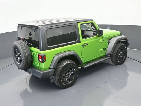 Used 2025 Jeep Wrangler Sport image 41