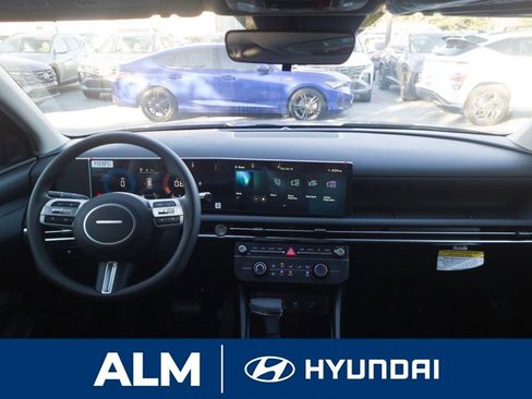 New 2026 Hyundai Tucson SE image 16