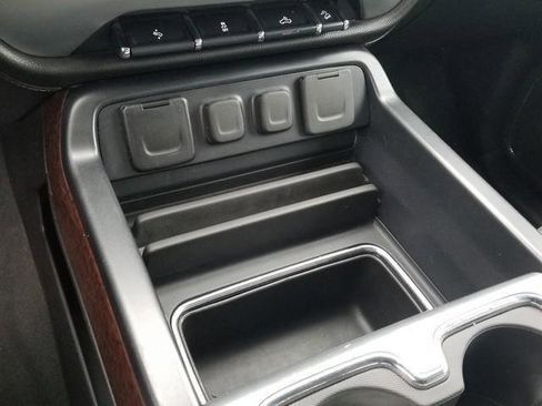 Used 2019 GMC Sierra 2500 SLT image 17