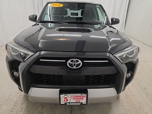 Used 2024 Toyota 4Runner TRD Off-Road image 8