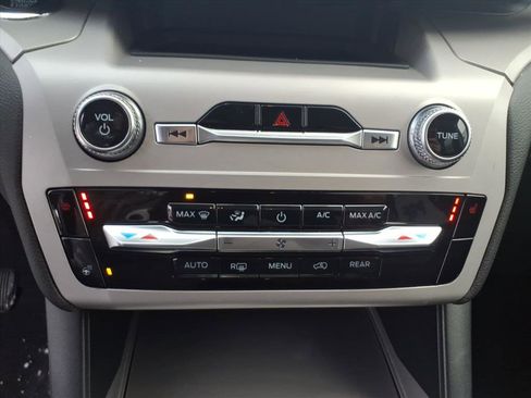 Certified 2023 Ford Explorer XLT w/ Equipment Group 202A image 19