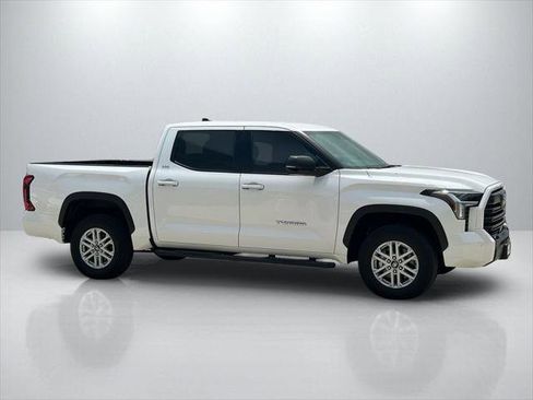 Certified 2025 Toyota Tundra SR5 w/ SR5 Premium Package AWD/4WD image 4