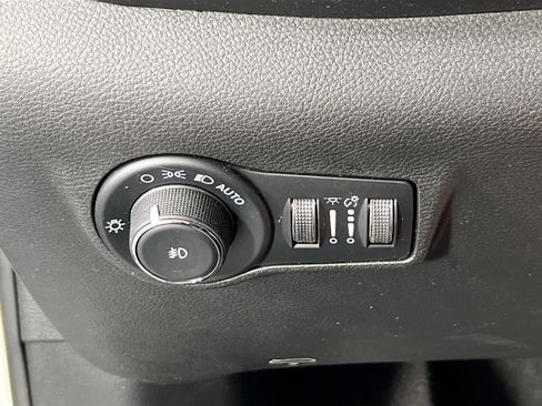 Used 2022 Jeep Compass Latitude AWD/4WD image 10