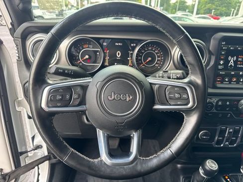 Used 2020 Jeep Wrangler Unlimited Sahara AWD/4WD image 21