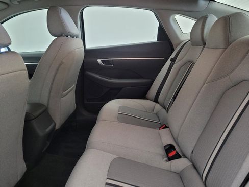Used 2022 Hyundai Sonata SE w/ Cargo Package image 18