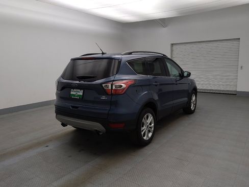 Used 2018 Ford Escape SE image 9
