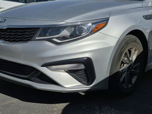 Used 2019 Kia Optima LX image 4