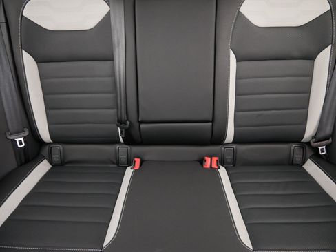 Certified 2025 Volkswagen Taos SEL image 13